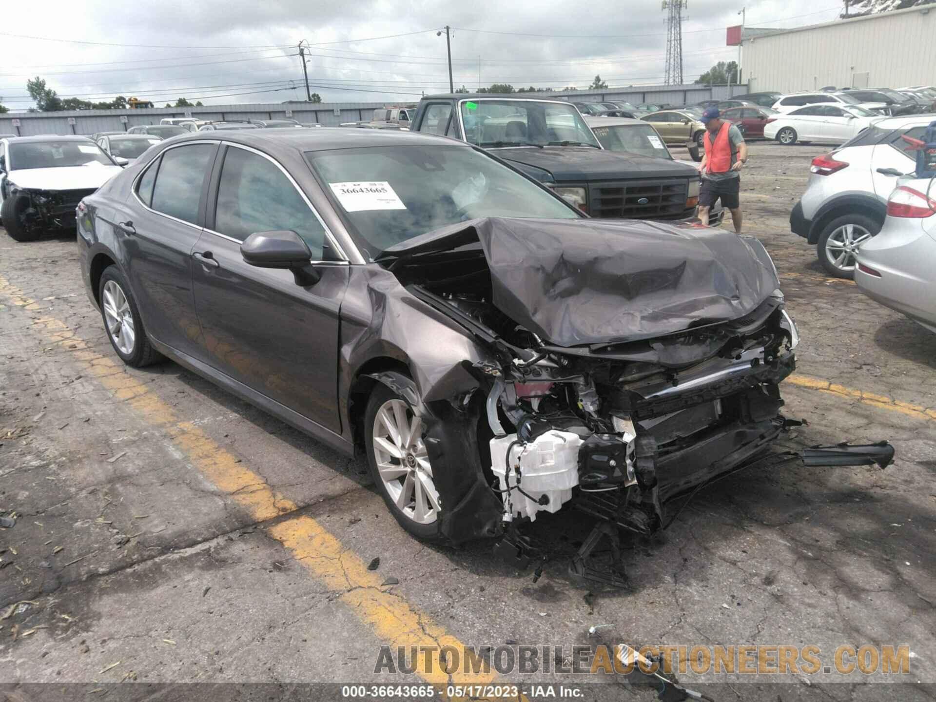 4T1C11AK5MU461687 TOYOTA CAMRY 2021