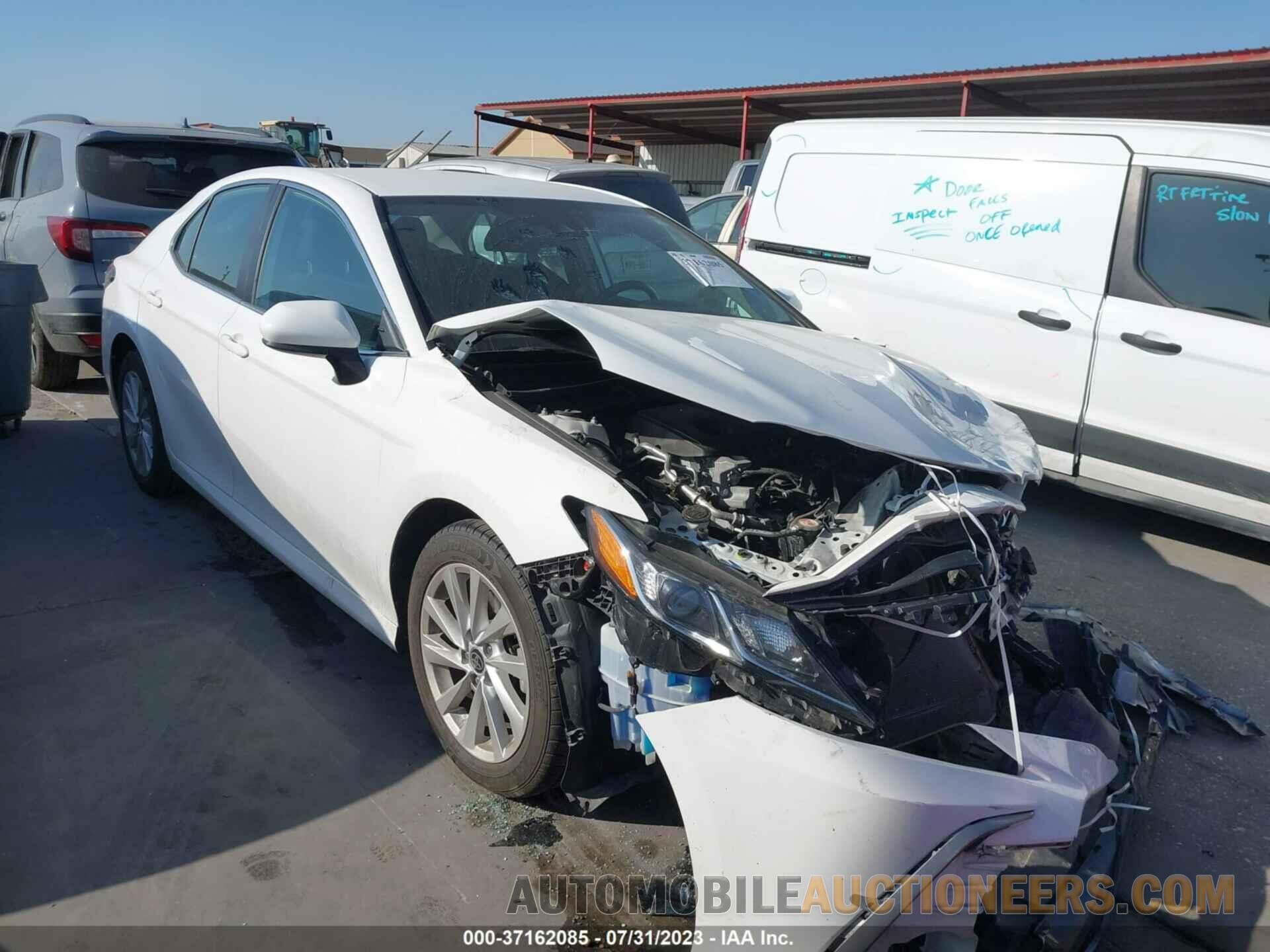 4T1C11AK5MU465528 TOYOTA CAMRY 2021