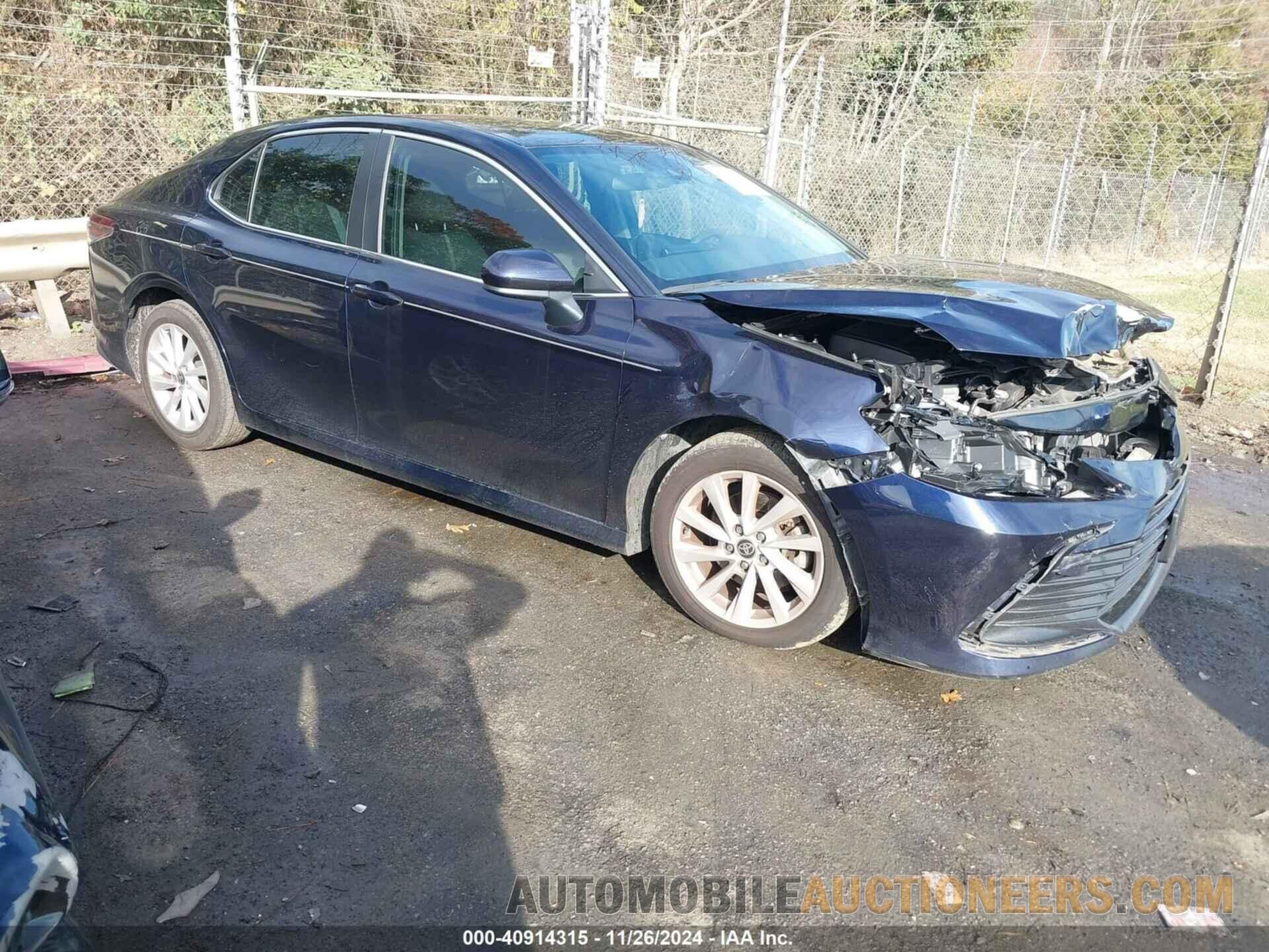 4T1C11AK5MU513108 TOYOTA CAMRY 2021