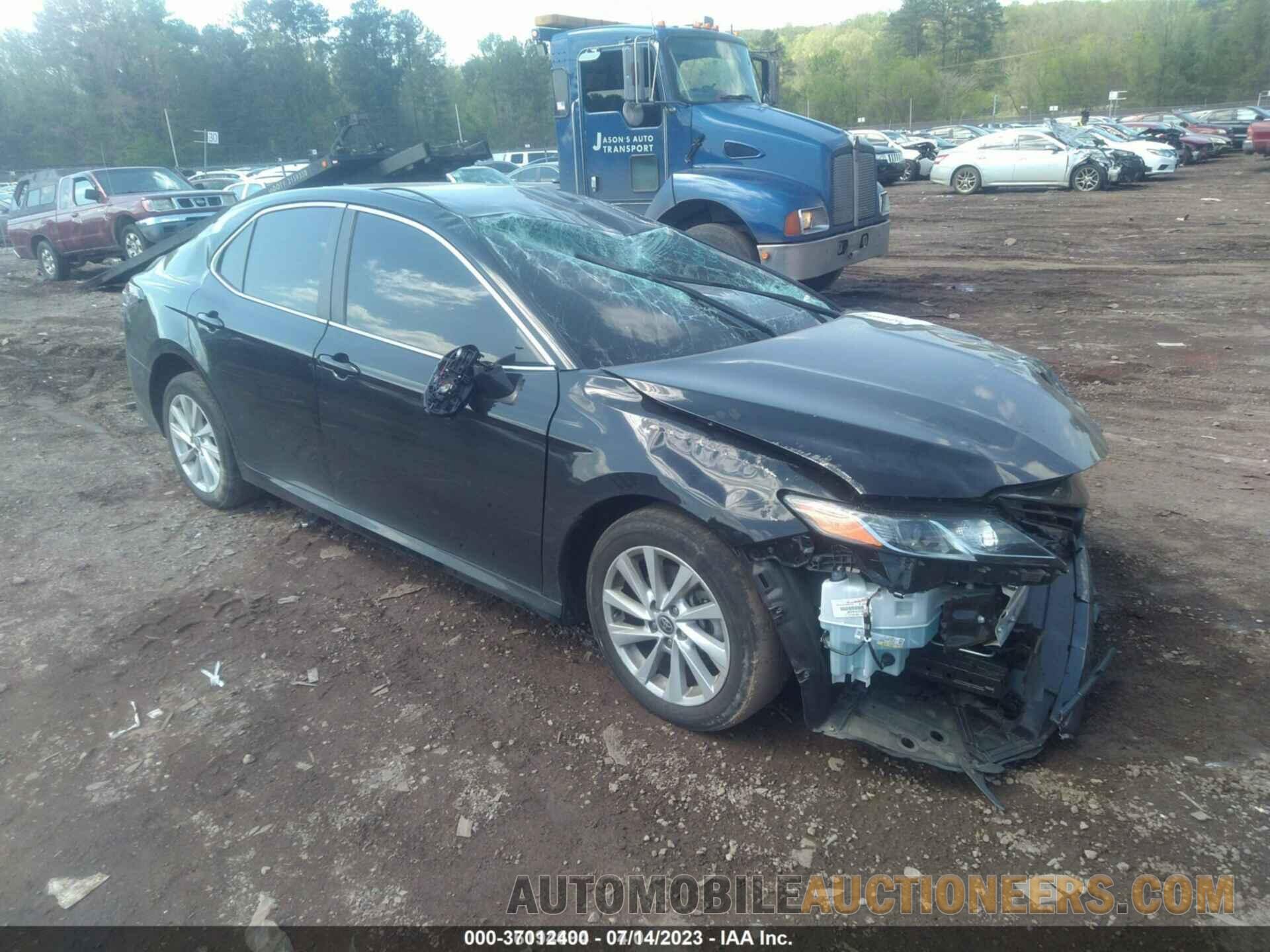 4T1C11AK5MU600054 TOYOTA CAMRY 2021