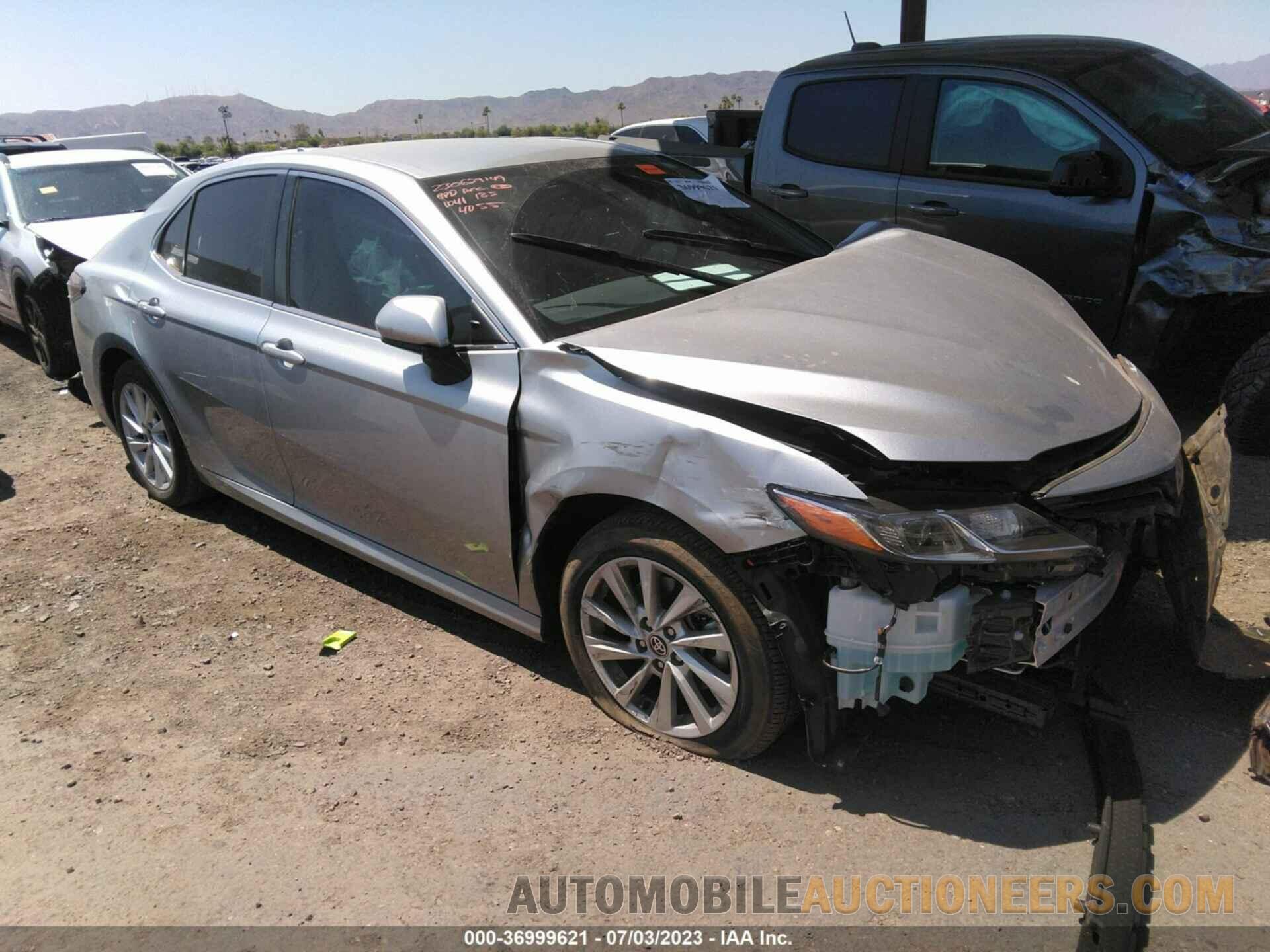 4T1C11AK5MU604055 TOYOTA CAMRY 2021