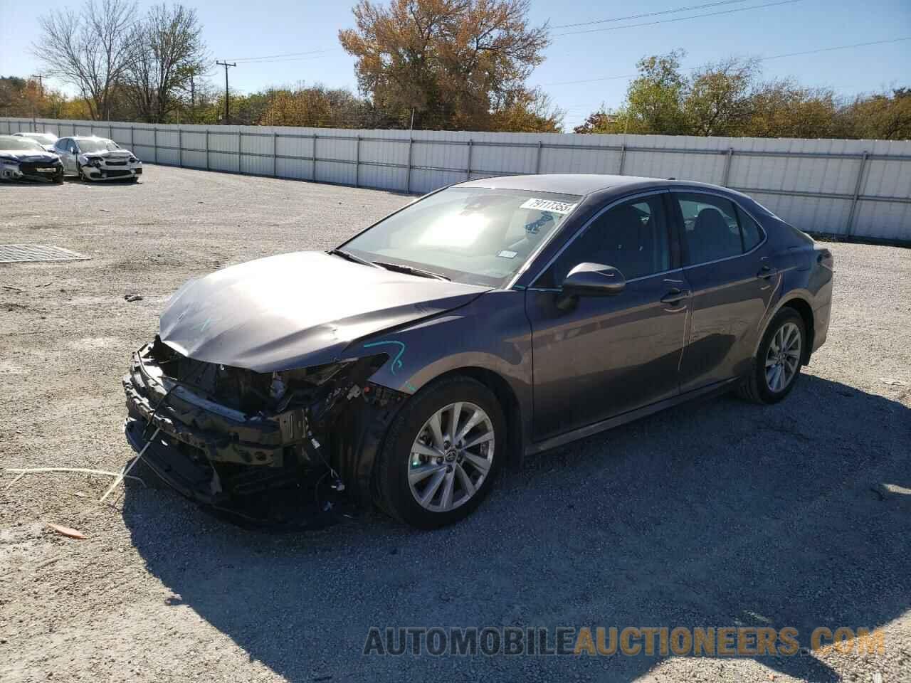 4T1C11AK5NU649644 TOYOTA CAMRY 2022