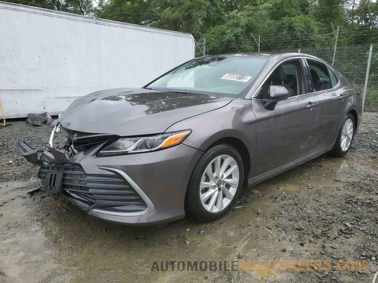 4T1C11AK5NU706845 TOYOTA CAMRY 2022