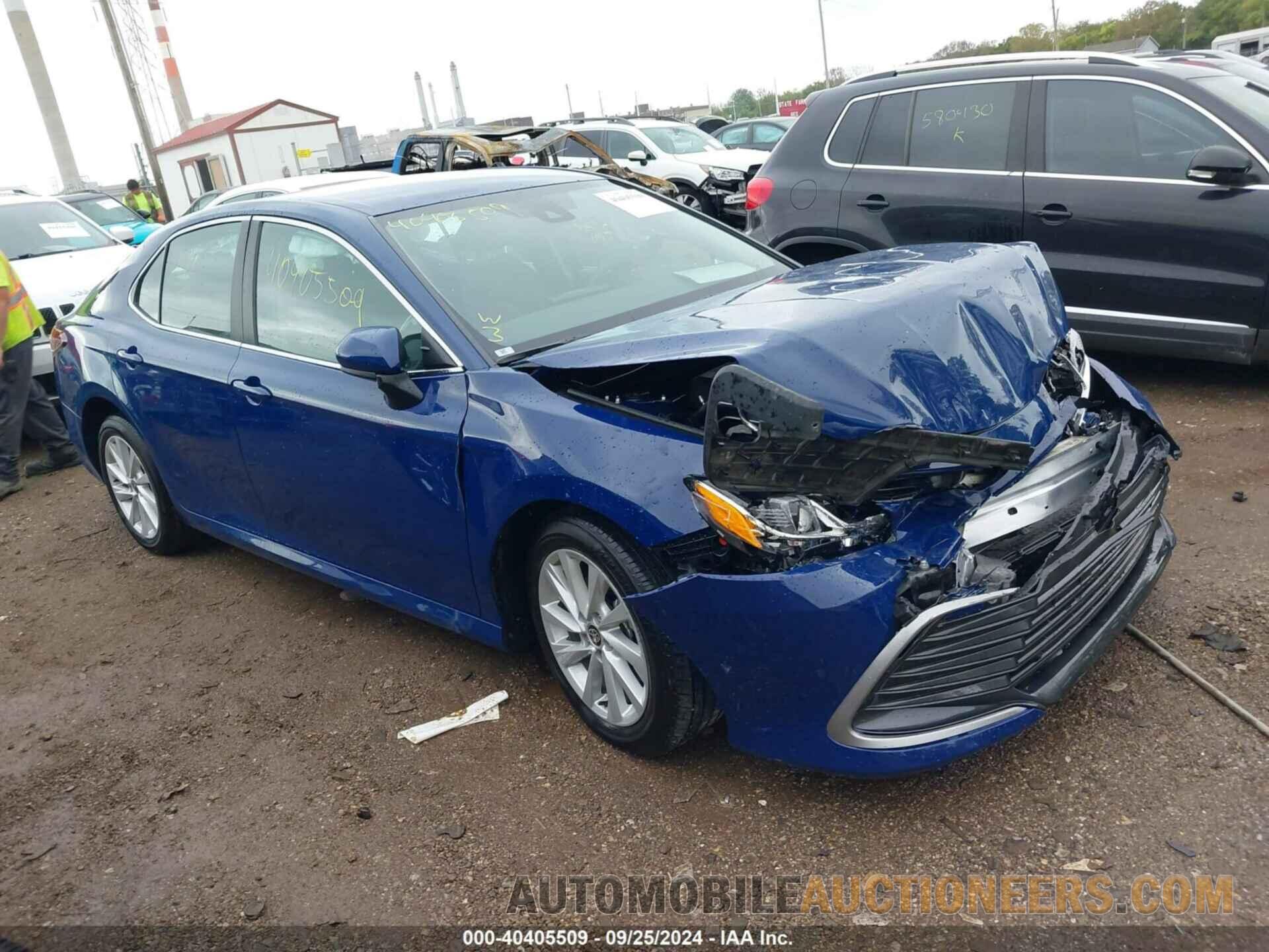 4T1C11AK5PU083827 TOYOTA CAMRY 2023