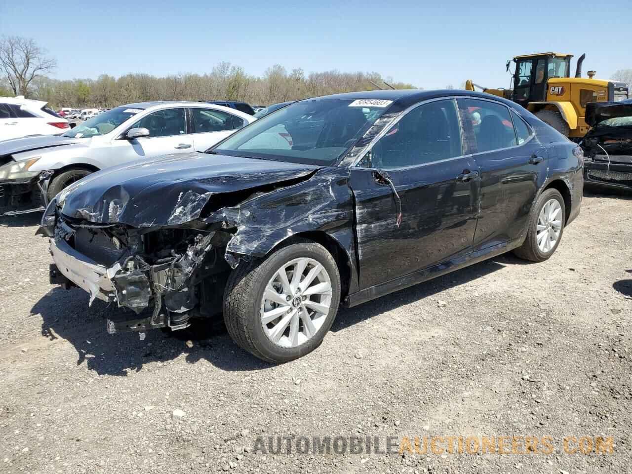 4T1C11AK5PU727990 TOYOTA CAMRY 2023