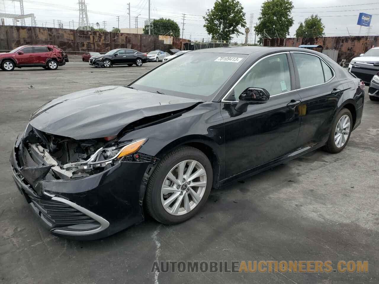 4T1C11AK6MU409727 TOYOTA CAMRY 2021