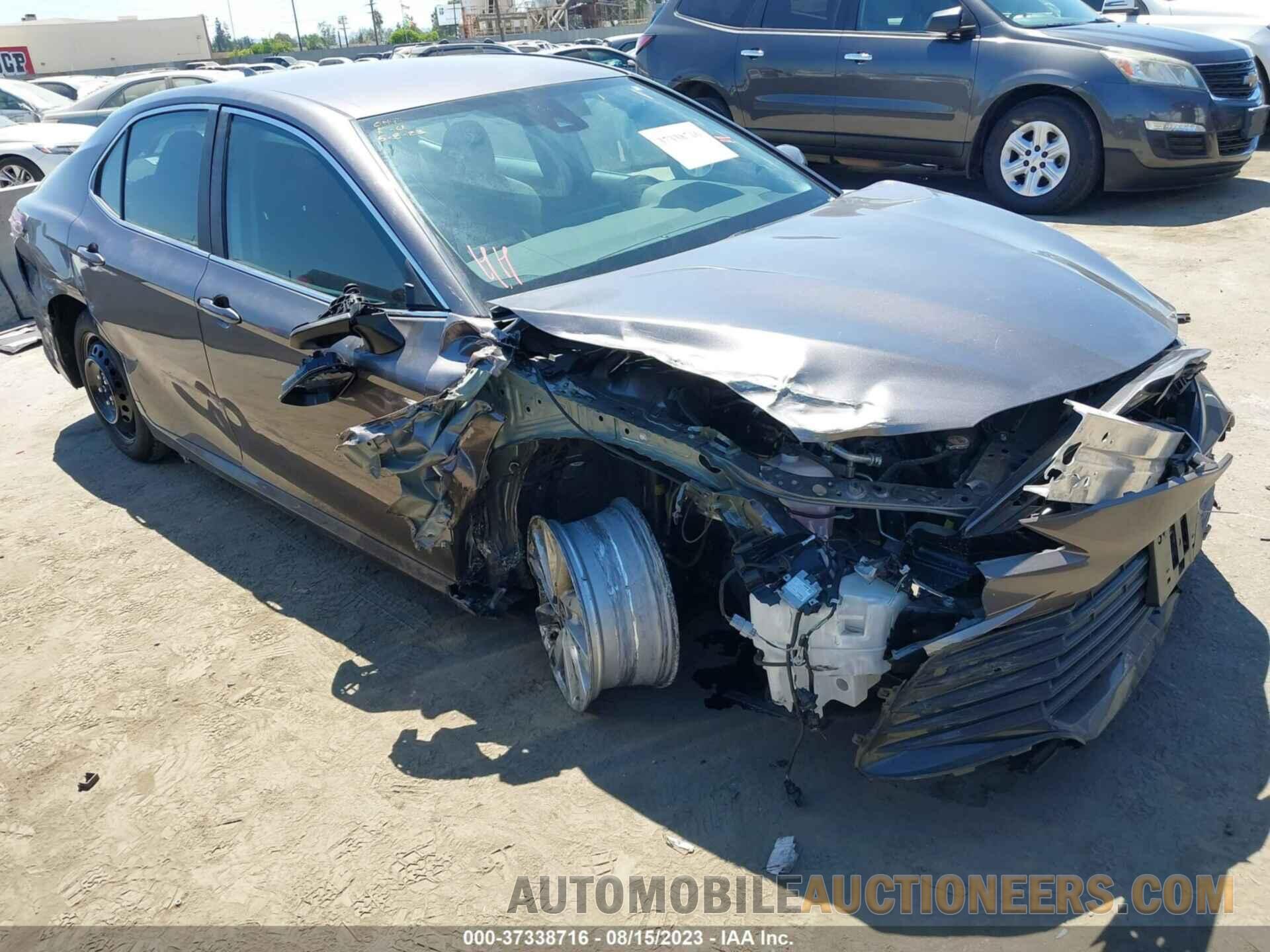 4T1C11AK6MU412840 TOYOTA CAMRY 2021