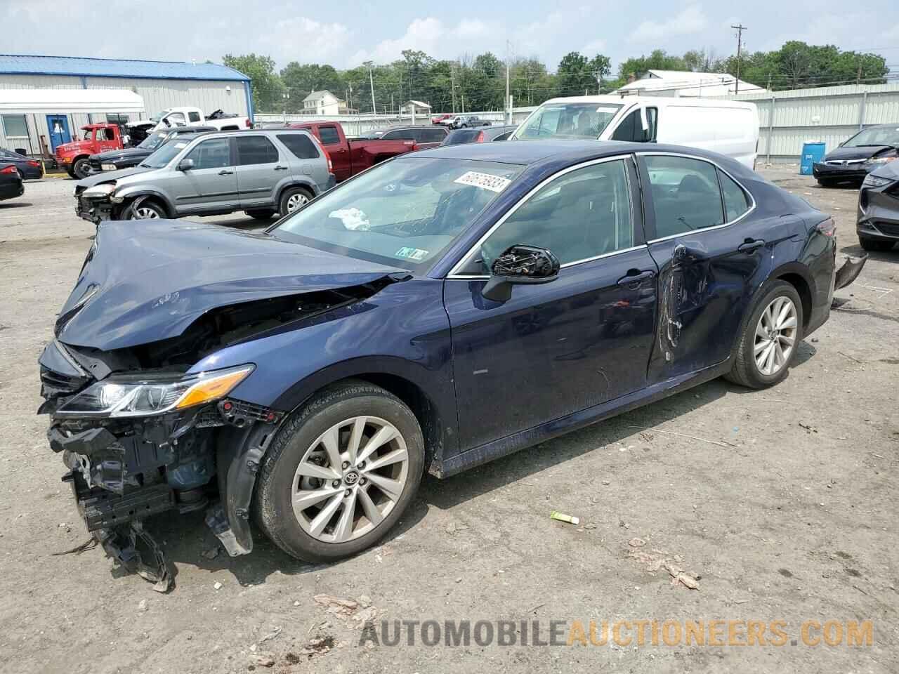 4T1C11AK6MU419352 TOYOTA CAMRY 2021