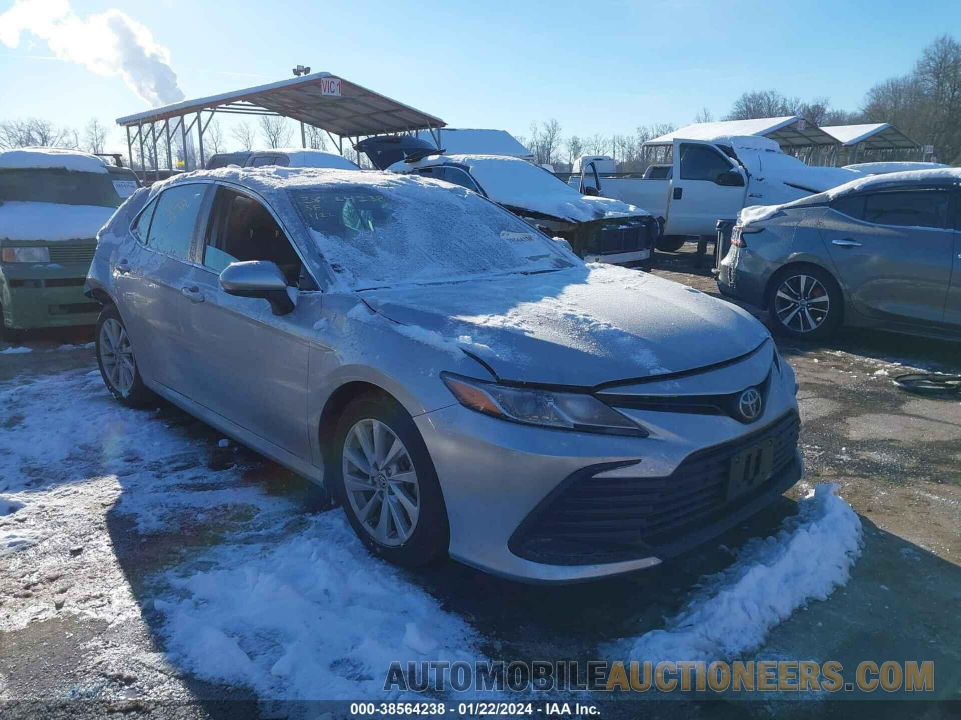 4T1C11AK6MU466543 TOYOTA CAMRY 2021