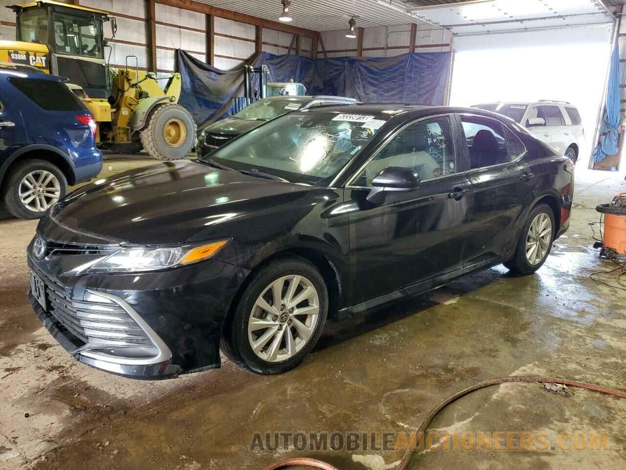 4T1C11AK6MU466560 TOYOTA CAMRY 2021