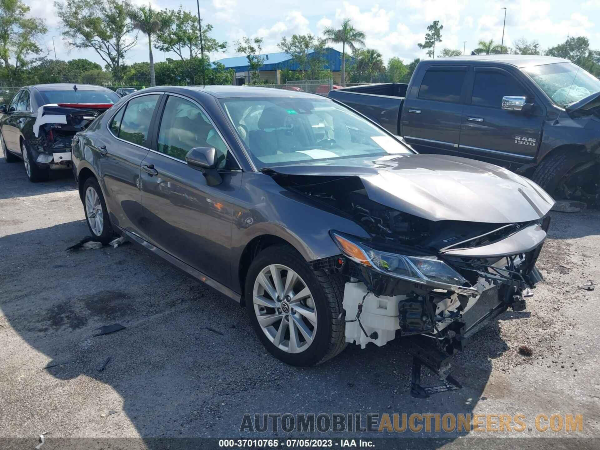 4T1C11AK6MU467904 TOYOTA CAMRY 2021