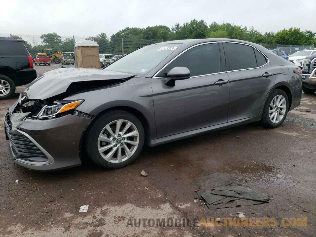 4T1C11AK6MU548563 TOYOTA CAMRY 2021