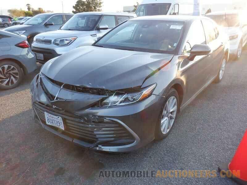 4T1C11AK6MU549910 Toyota Camry 2021