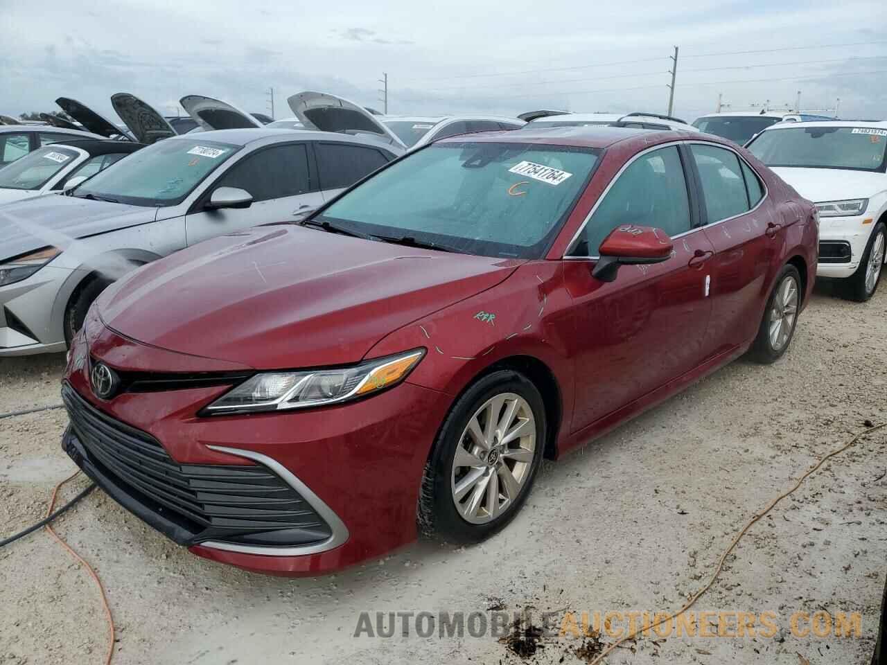 4T1C11AK6MU552757 TOYOTA CAMRY 2021