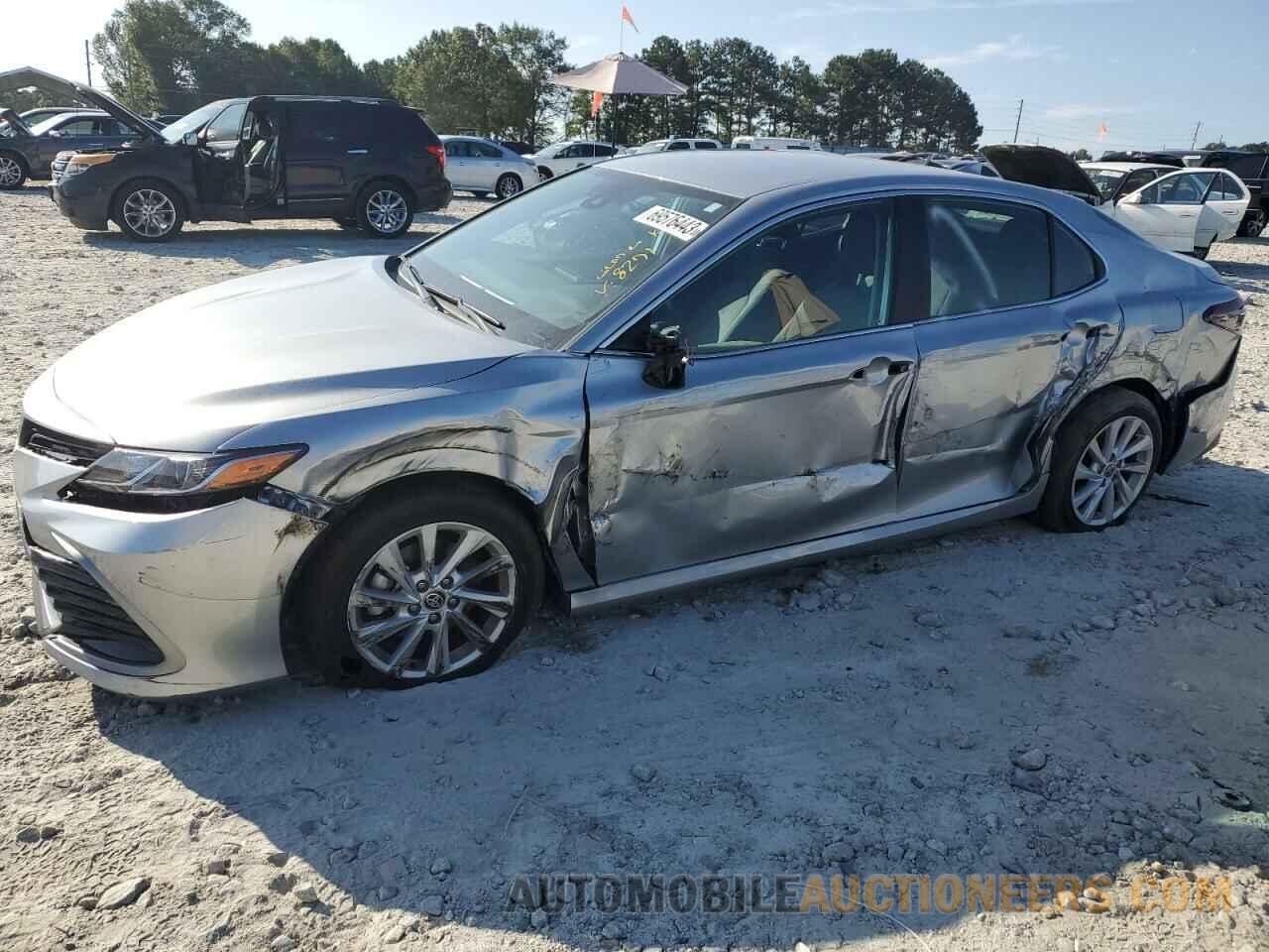 4T1C11AK6MU588271 TOYOTA CAMRY 2021