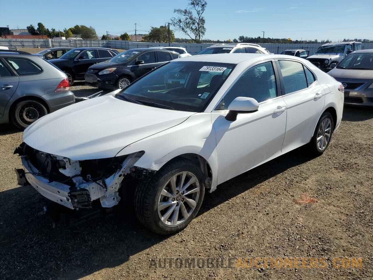 4T1C11AK6NU632755 TOYOTA CAMRY 2022