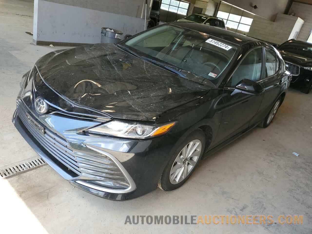 4T1C11AK6NU644016 TOYOTA CAMRY 2022