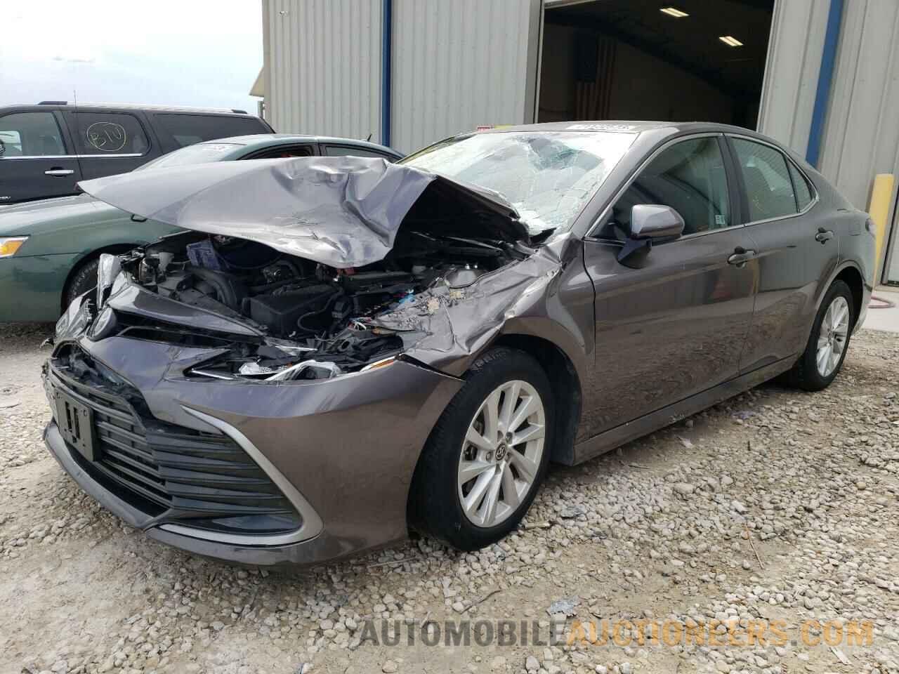 4T1C11AK6NU664752 TOYOTA CAMRY 2022