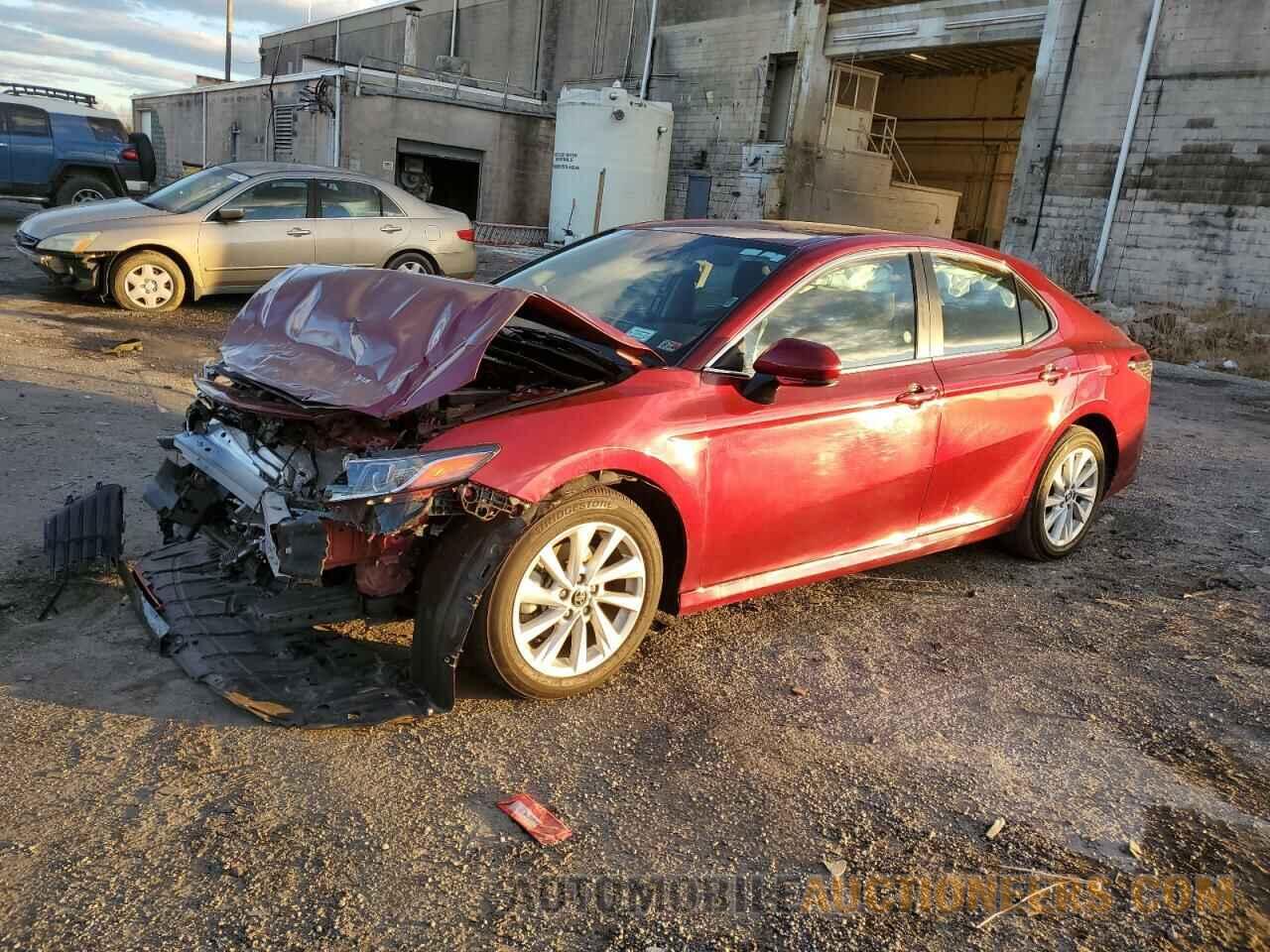 4T1C11AK6NU698769 TOYOTA CAMRY 2022