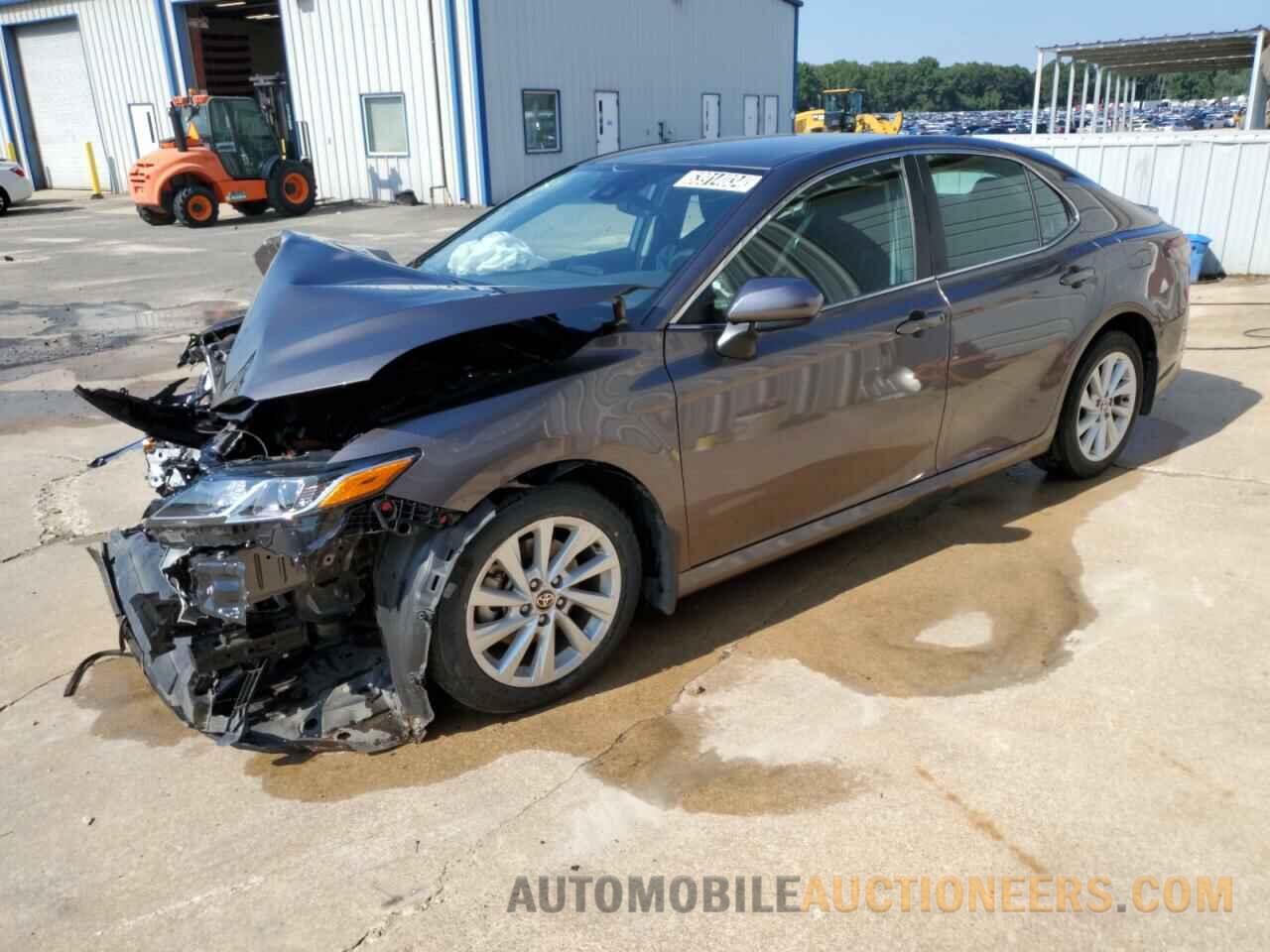 4T1C11AK6NU714467 TOYOTA CAMRY 2022