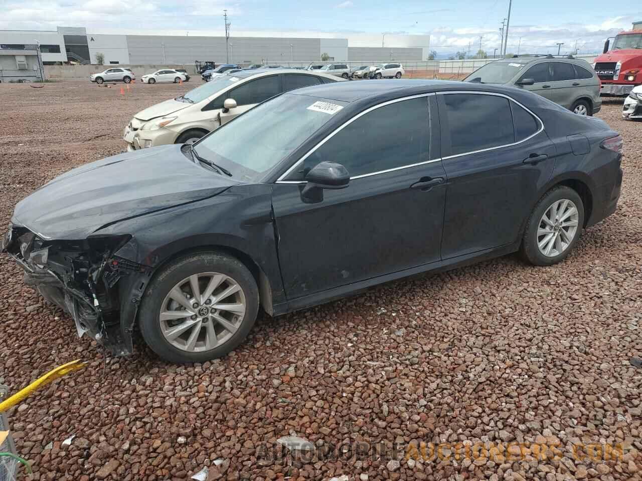 4T1C11AK6PU751621 TOYOTA CAMRY 2023