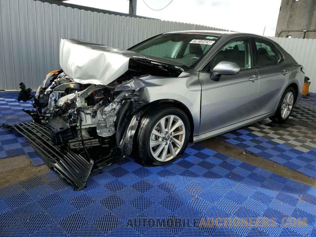 4T1C11AK6RU852760 TOYOTA CAMRY 2024