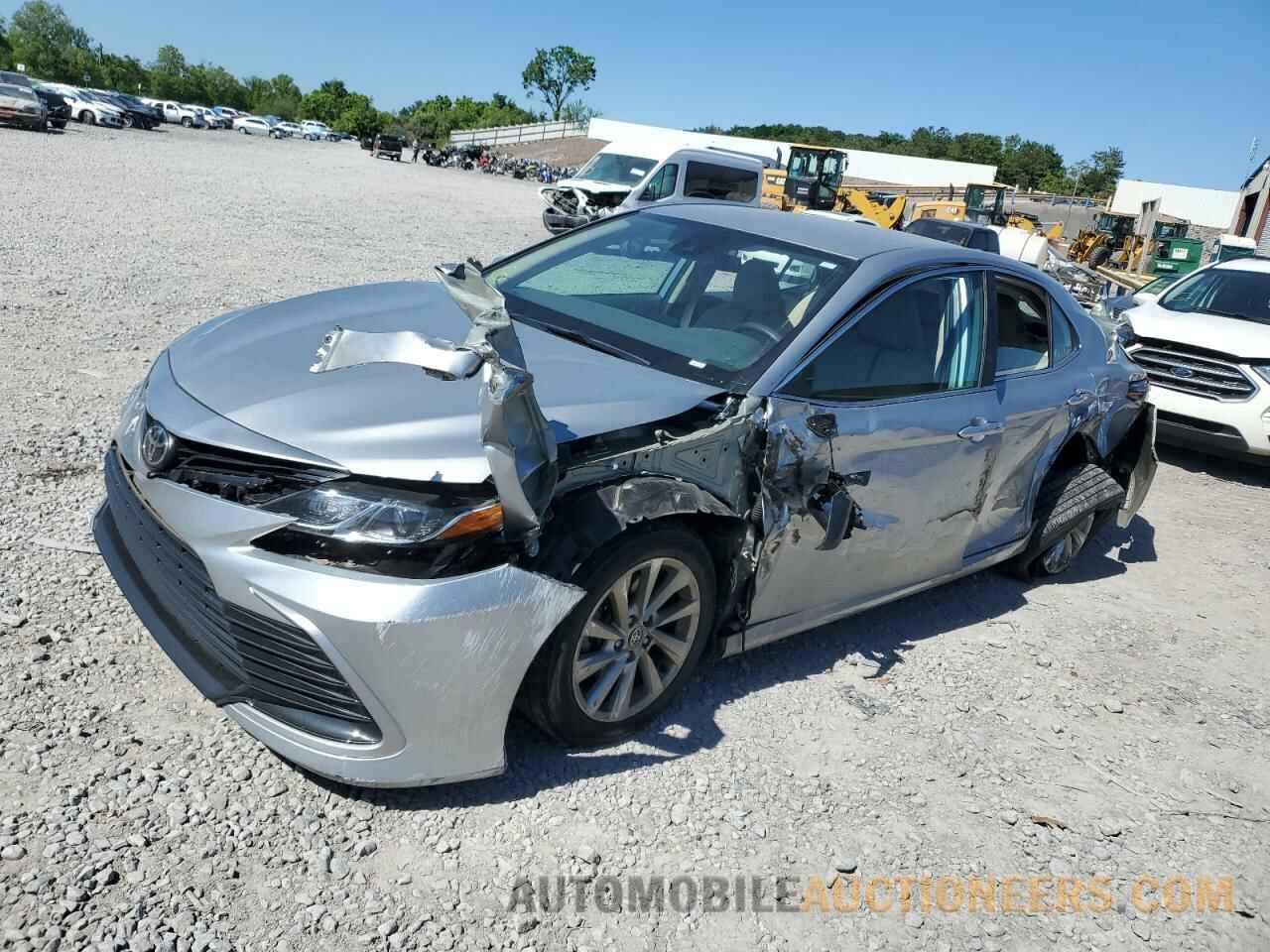 4T1C11AK7MU411969 TOYOTA CAMRY 2021