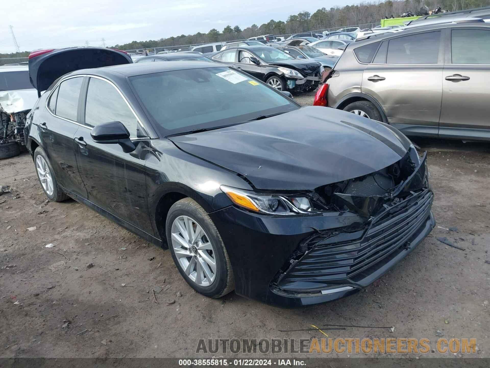 4T1C11AK7MU413205 TOYOTA CAMRY 2021