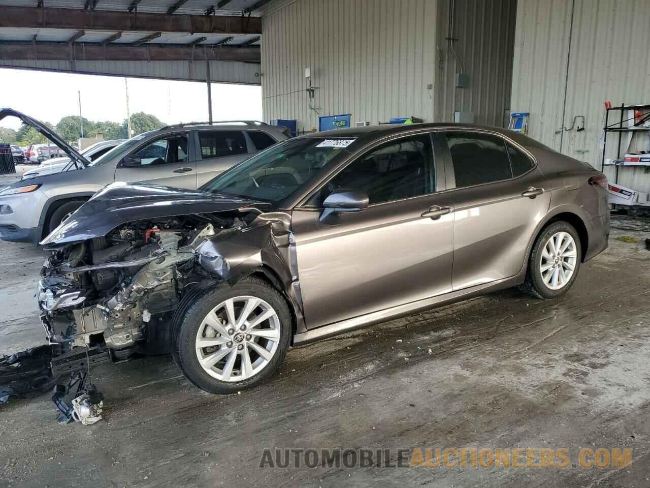 4T1C11AK7MU446415 TOYOTA CAMRY 2021