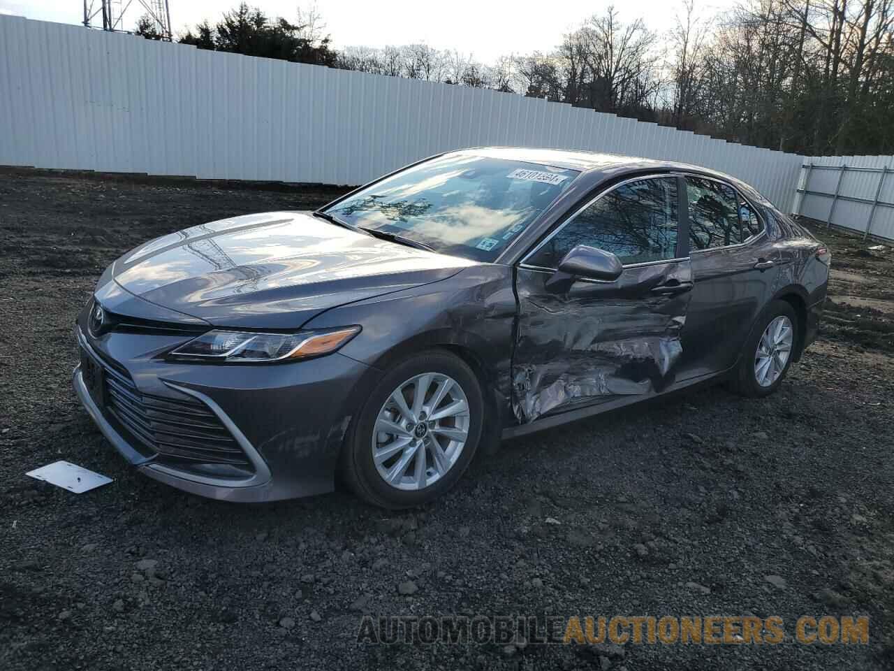 4T1C11AK7MU465269 TOYOTA CAMRY 2021