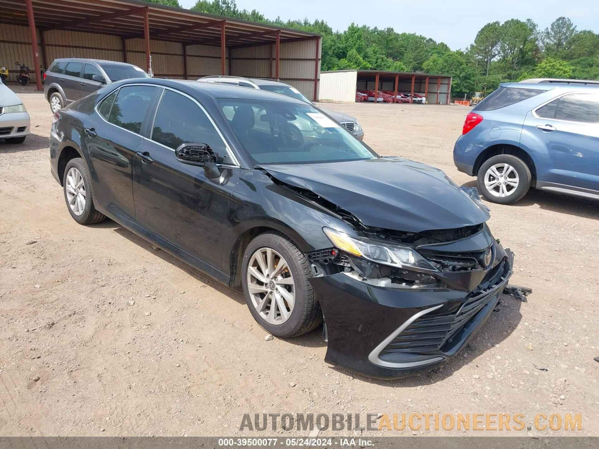 4T1C11AK7MU536728 TOYOTA CAMRY 2021