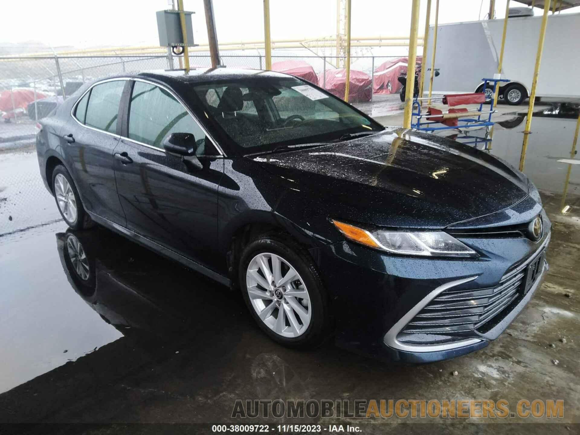 4T1C11AK7MU547907 TOYOTA CAMRY 2021