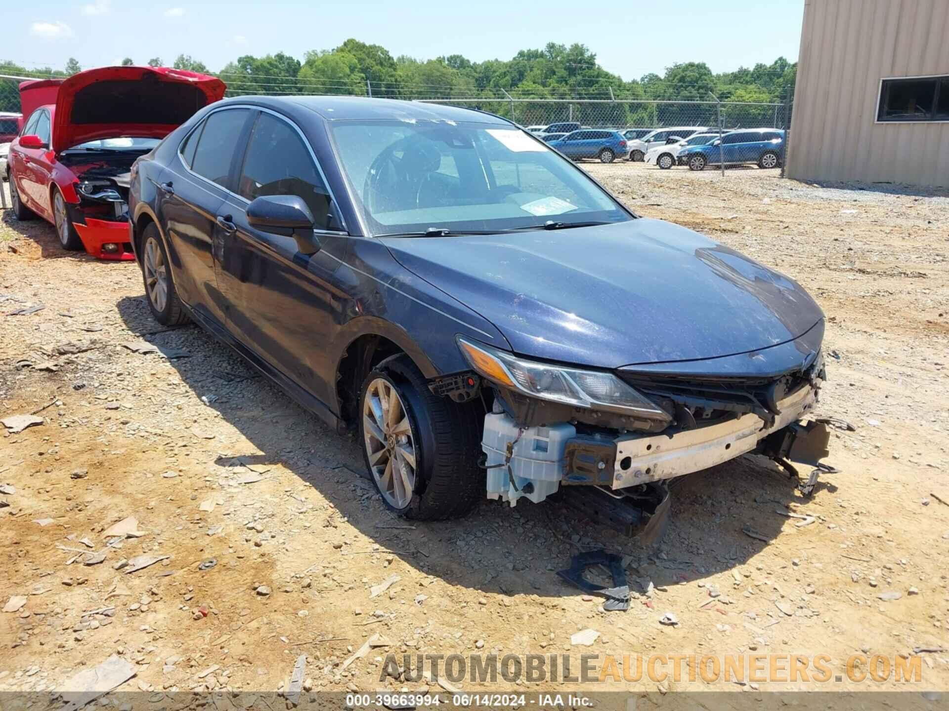 4T1C11AK7MU565808 TOYOTA CAMRY 2021