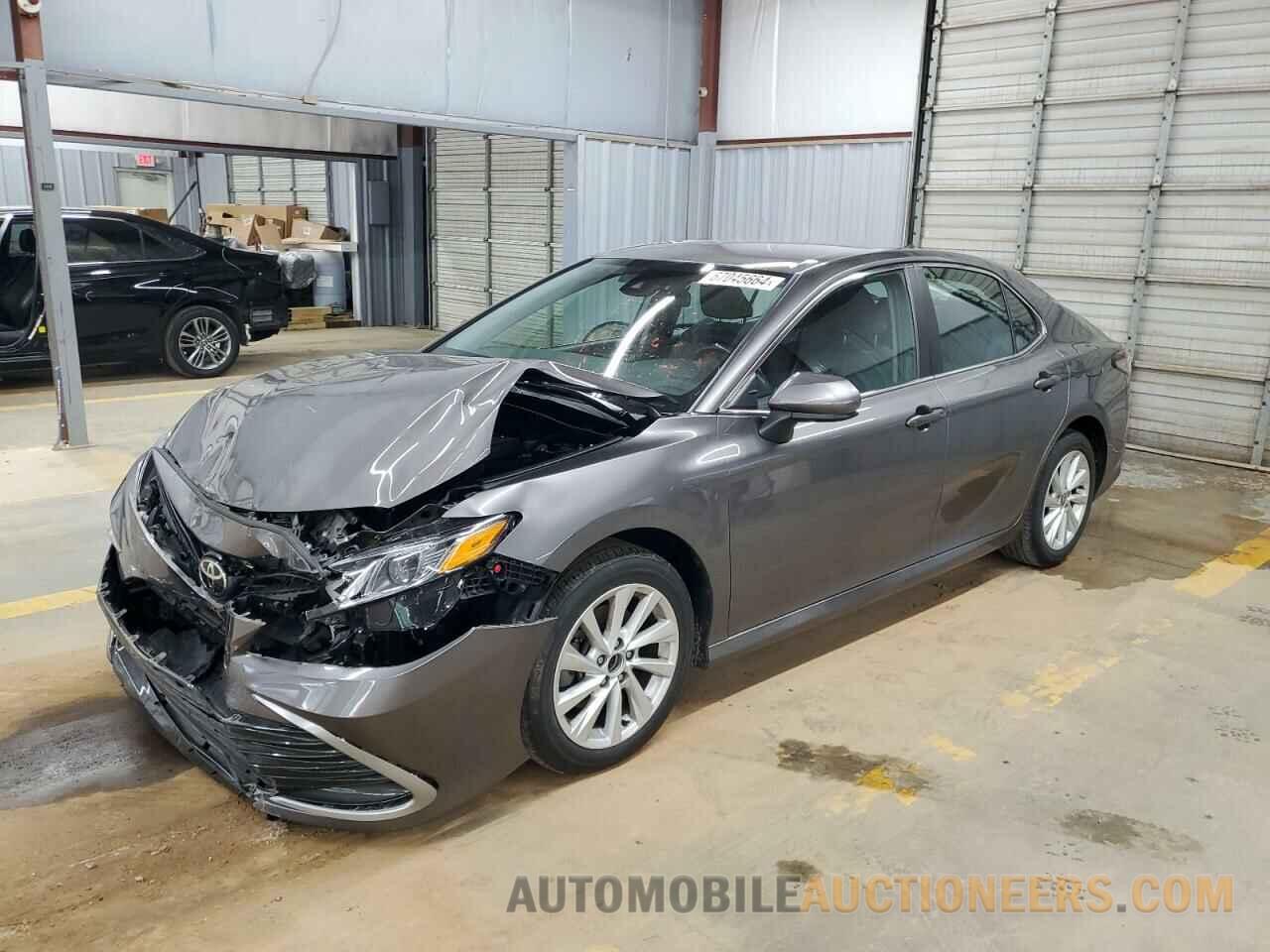 4T1C11AK7MU568059 TOYOTA CAMRY 2021