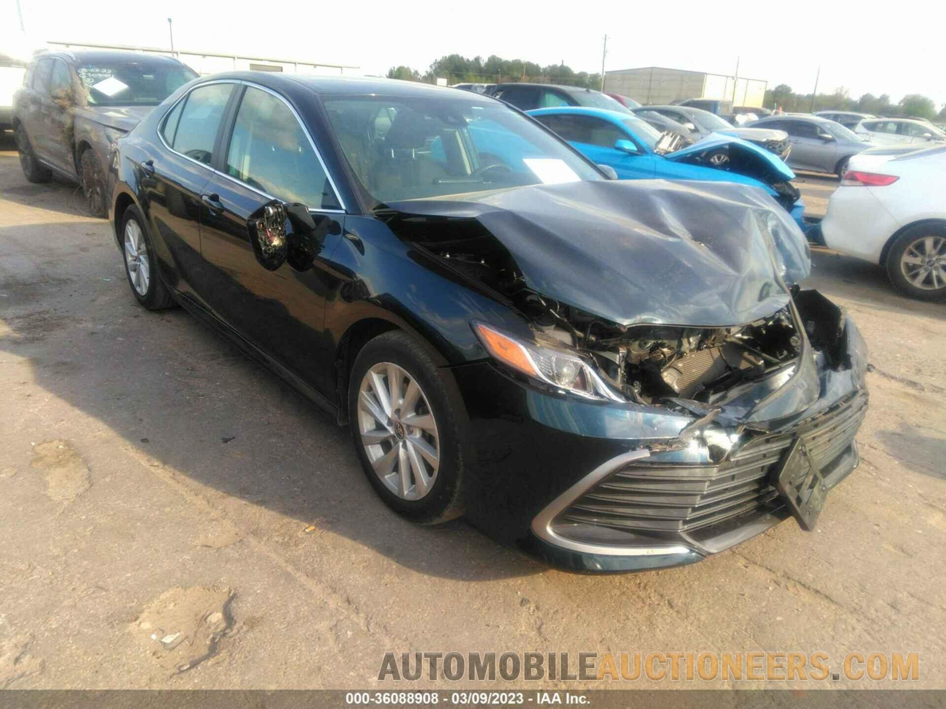 4T1C11AK7MU580454 TOYOTA CAMRY 2021