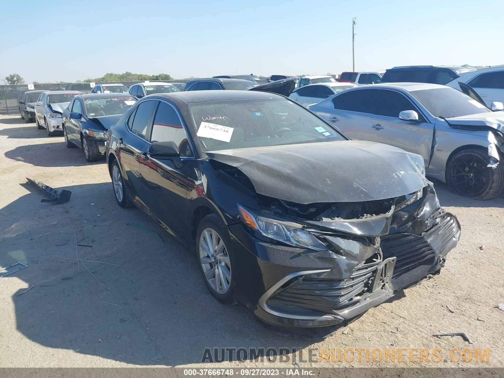 4T1C11AK7MU582589 TOYOTA CAMRY 2021