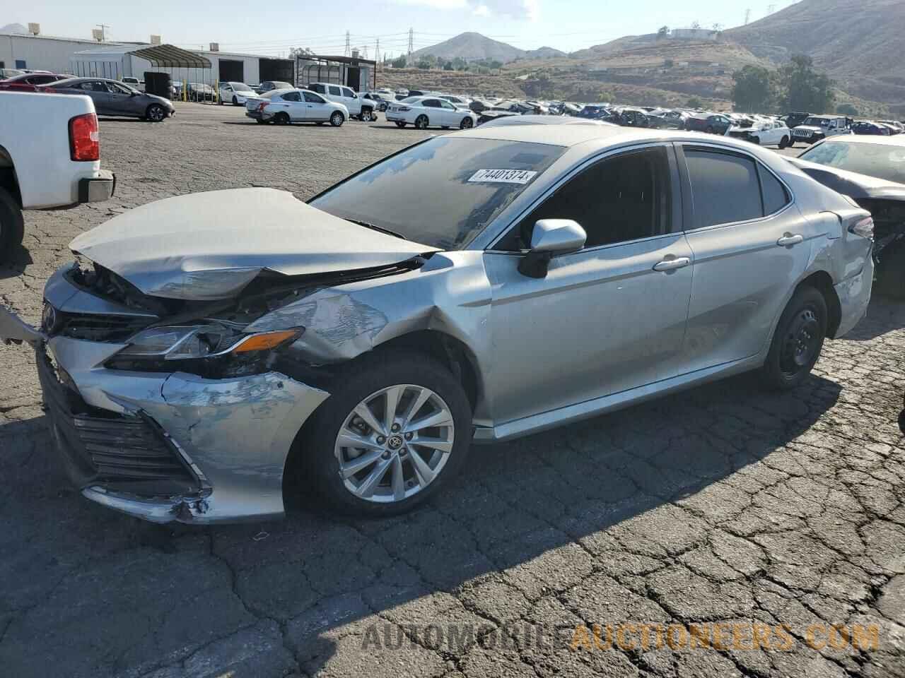 4T1C11AK7MU587467 TOYOTA CAMRY 2021