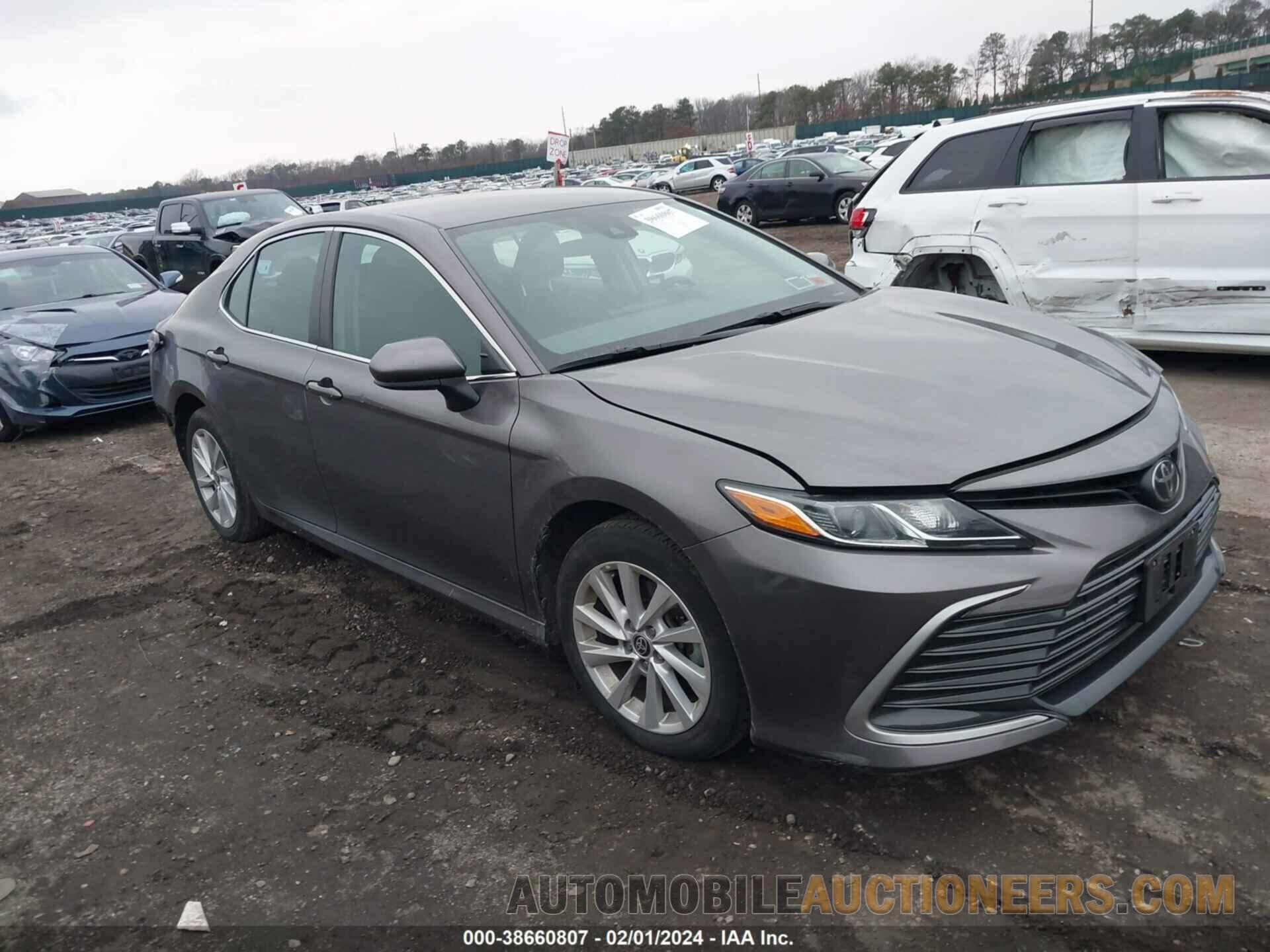 4T1C11AK7MU595570 TOYOTA CAMRY 2021