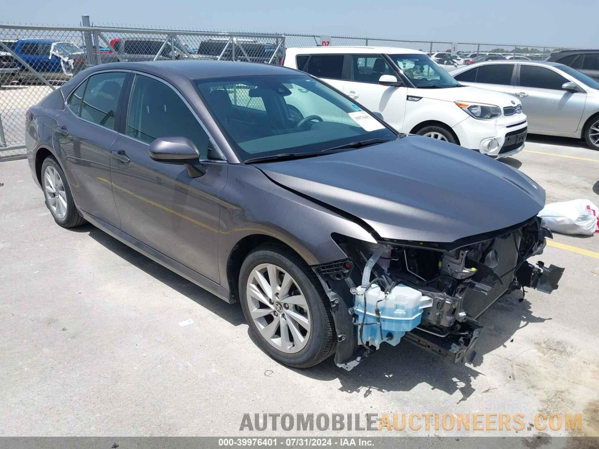 4T1C11AK7MU598971 TOYOTA CAMRY 2021