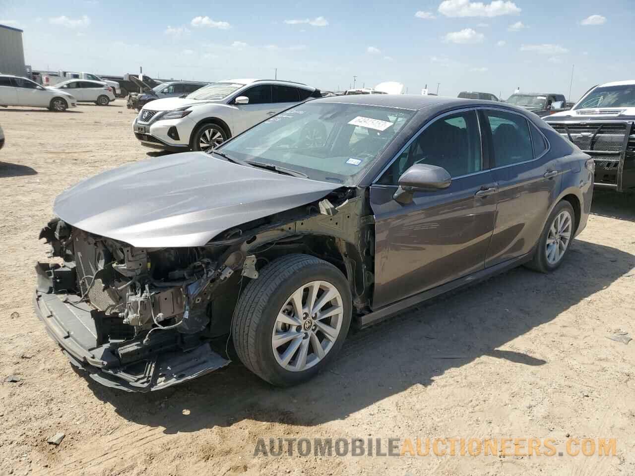 4T1C11AK7MU613324 TOYOTA CAMRY 2021