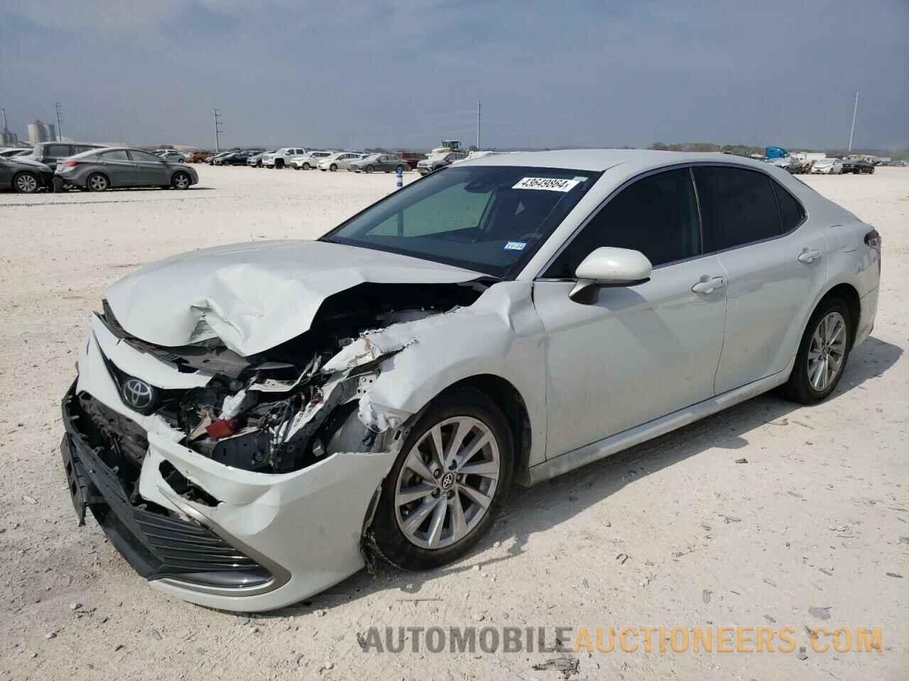 4T1C11AK7NU007989 TOYOTA CAMRY 2022