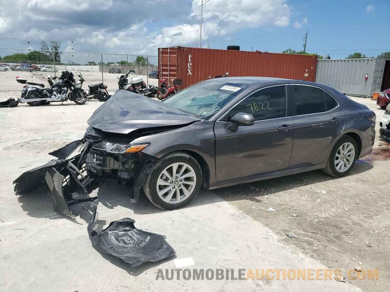 4T1C11AK7NU033959 TOYOTA CAMRY 2022