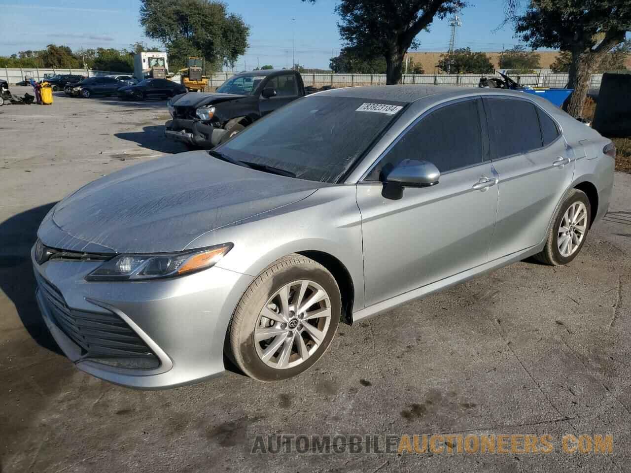 4T1C11AK7NU057629 TOYOTA CAMRY 2022