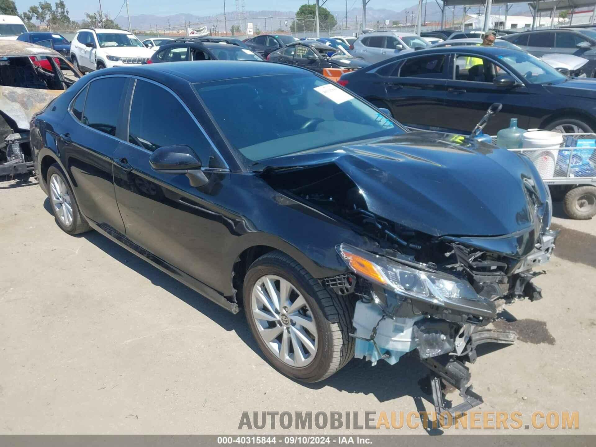 4T1C11AK7NU061471 TOYOTA CAMRY 2022