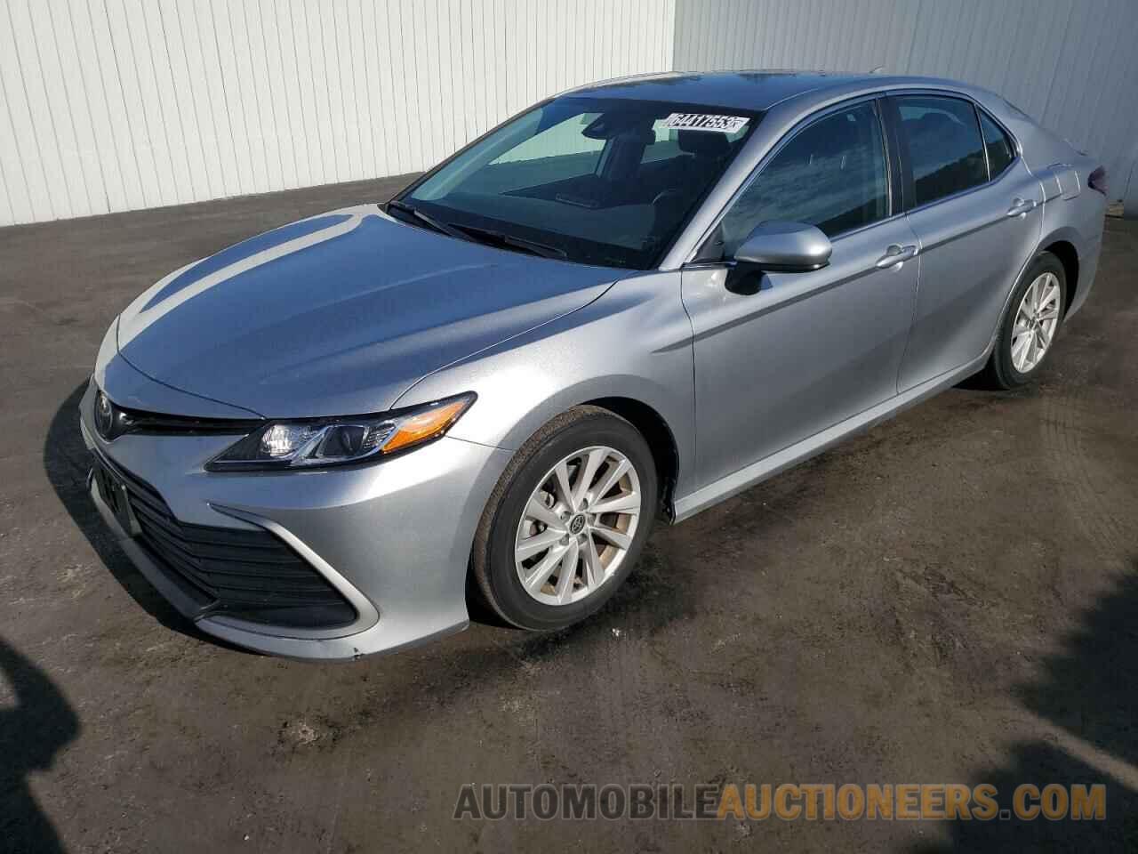 4T1C11AK7NU653677 TOYOTA CAMRY 2022