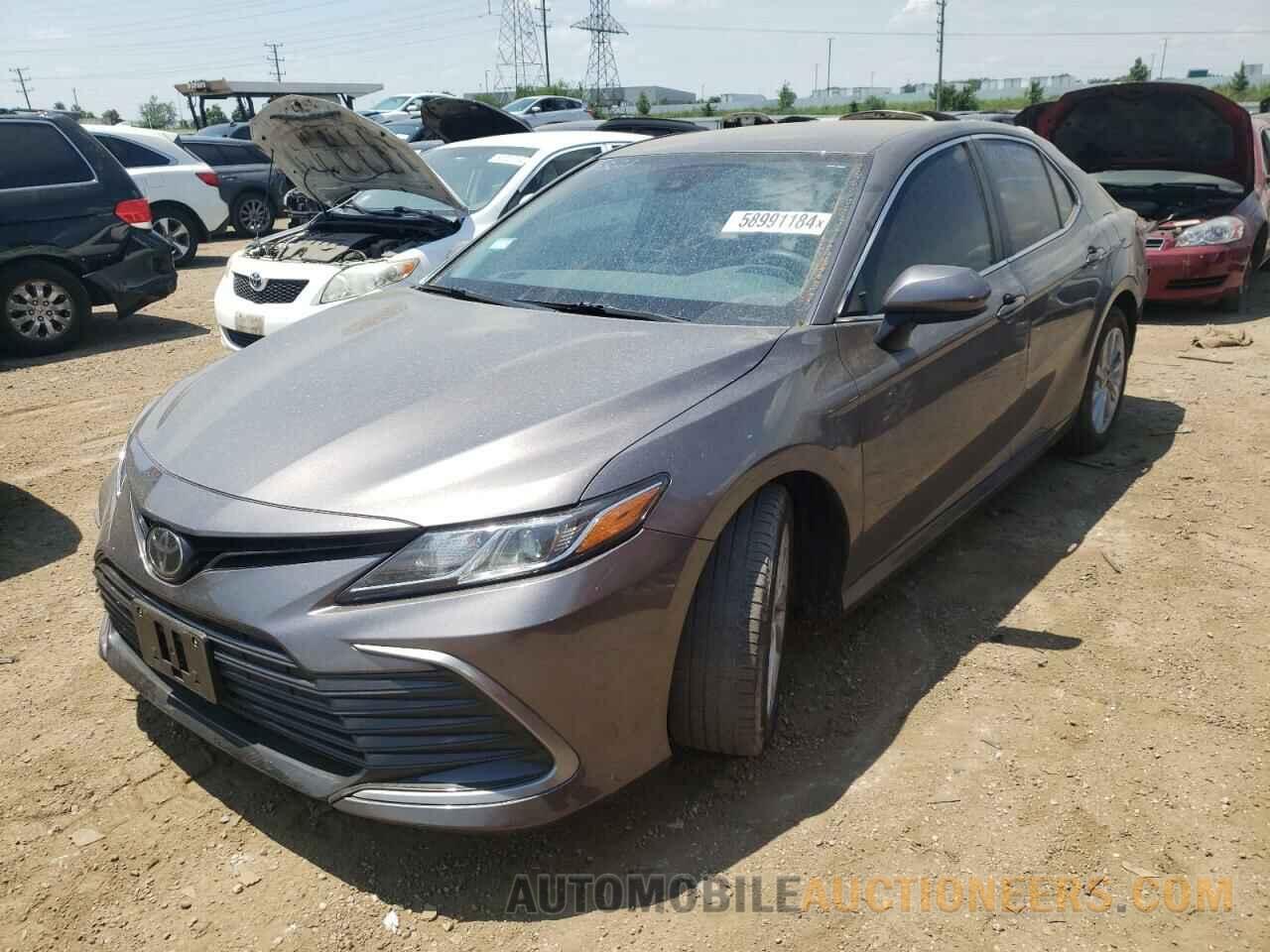 4T1C11AK7NU662069 TOYOTA CAMRY 2022