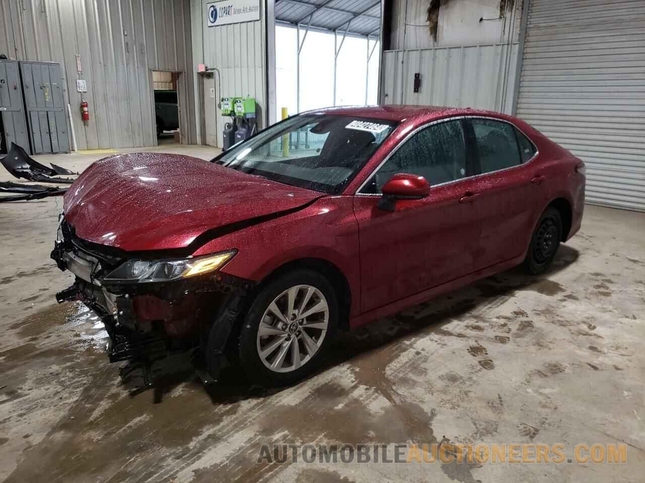 4T1C11AK7NU663139 TOYOTA CAMRY 2022