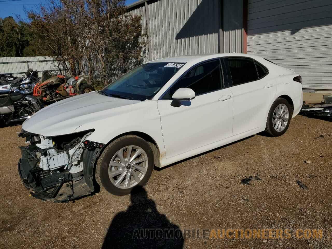 4T1C11AK7PU160262 TOYOTA CAMRY 2023