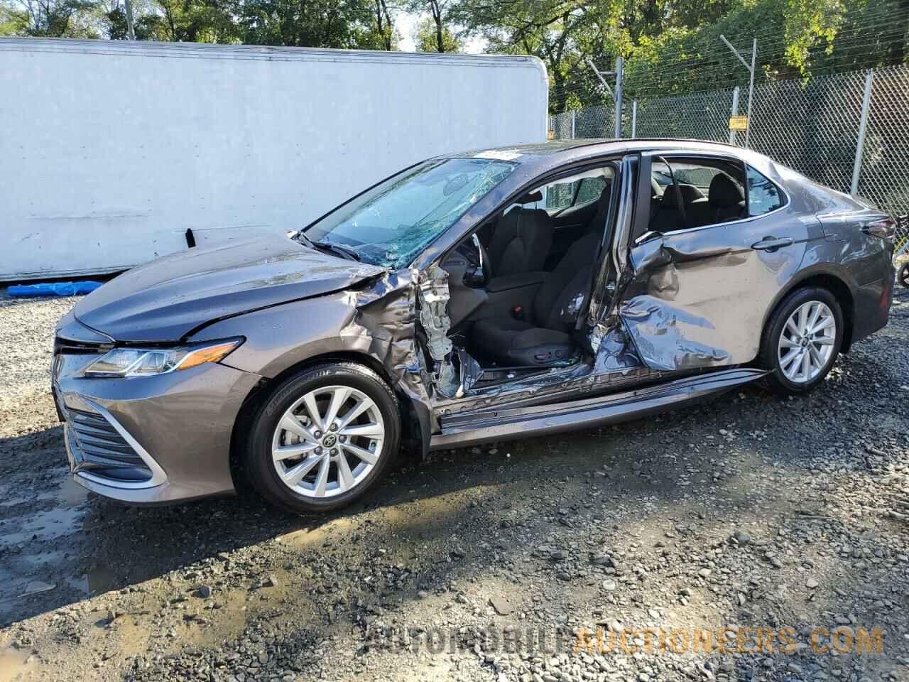 4T1C11AK7PU178132 TOYOTA CAMRY 2023