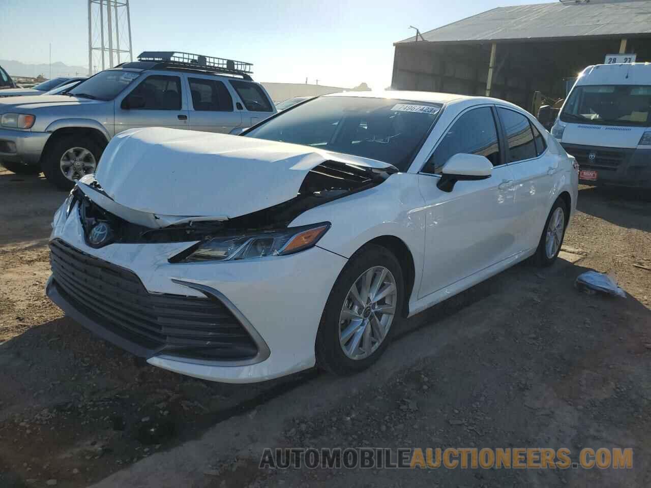 4T1C11AK7PU773613 TOYOTA CAMRY 2023